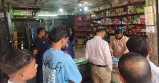 দেবীগঞ্জে সুপার বোর্ডের নকল স্টিকার লাগিয়ে জালিয়াতি, ডিলারকে জরিমানা