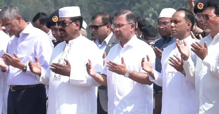জানাজায় অংশ নিয়েছেন প্রধানমন্ত্রী