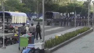 নিয়ন্ত্রণ ফিরে পেতে মরিয়া মিয়ানমারের জান্তাবাহিনী