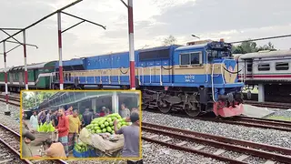 পঞ্চগড় থেকে কৃষকের শাক-সবজি ছাড়াই সবজি স্পেশাল ট্রেনের যাত্রা