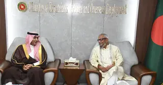 প্রবাসী কল্যাণ মন্ত্রীর সঙ্গে সৌদি রাষ্ট্রদূতের সাক্ষাৎ