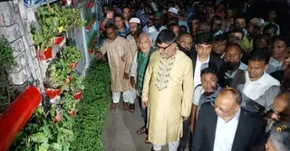 প্রধানমন্ত্রীর নির্দেশে ময়মনসিংহের বাঁশবাড়ি কলোনি পরিদর্শন করেছেন পরিবেশমন্ত্রী