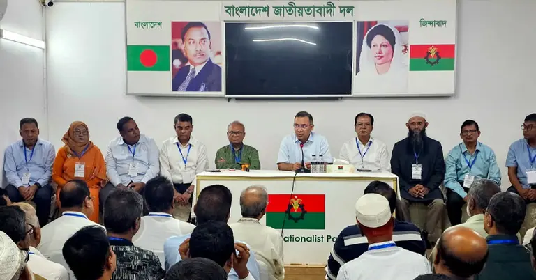 তৃণমূলকে শক্তিশালী করতে রংপুর বিভাগের নেতাদের সঙ্গে তারেক রহমানের বৈঠক