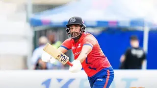 রবি বোপারার ঝড়ো ব্যাটিং, ৬ ছক্কায় এক ওভারে ৩৭ রান