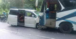 রাঙামাটিতে বাস-মাইক্রোবাসের মুখোমুখি সংঘর্ষে আহত ৫