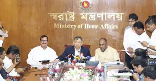 পর্যায়ক্রমে মাঠ থেকে সেনাবাহিনী তুলে নেয়া হবে: স্বরাষ্ট্রমন্ত্রী