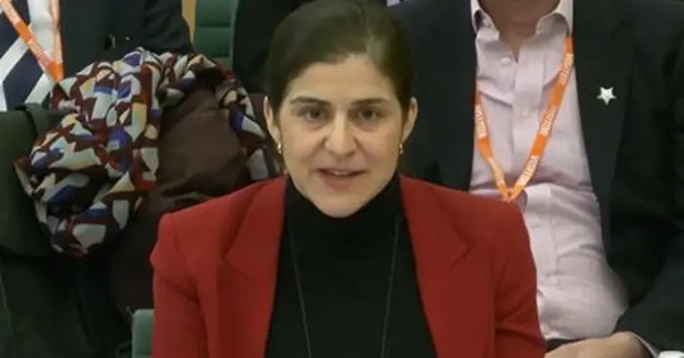 যুক্তরাজ্যের আদালতবিষয়কমন্ত্রী সারাহ স্যাকম্যান