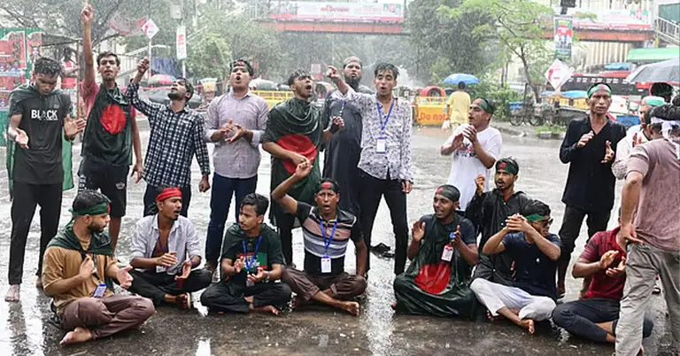 শাহবাগে জুলাই যোদ্ধাদের অবস্থান কর্মসূচী