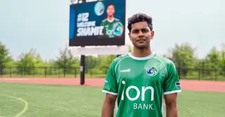 যুক্তরাষ্ট্রের ক্লাব নিউইয়র্ক কসমসে শোমিত শোম