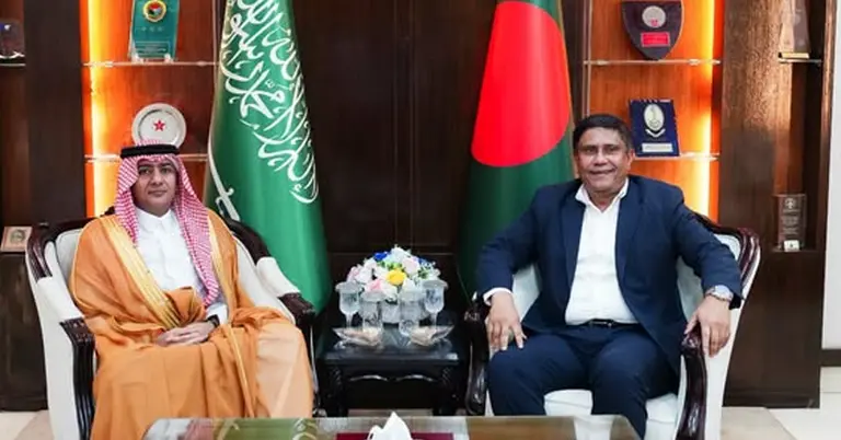 প্রতিরক্ষা উপদেষ্টা ও সৌদি রাষ্ট্রদূত
