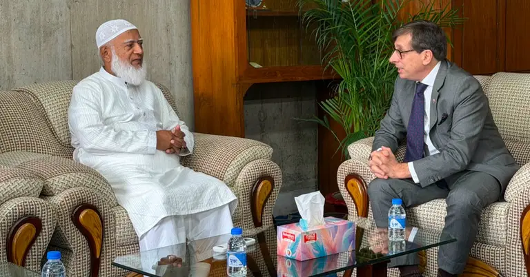 জামায়াতে ইসলামীর আমির ডা. শফিকুর রহমান ও বাংলাদেশে নিযুক্ত ফ্রান্সের রাষ্ট্রদূত