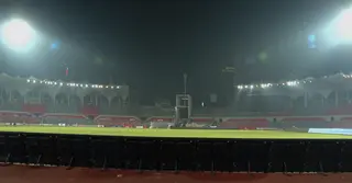 স্পেনের ফ্লাডলাইটে ঝলমলে জাতীয় স্টেডিয়াম, বঞ্চিত ক্লাব ফুটবল