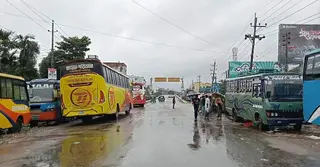 সুনামগঞ্জে শ্রমিক-শিক্ষার্থী দ্বন্দ্বে অনির্দিষ্টকালের পরিবহন ধর্মঘট চলছে
