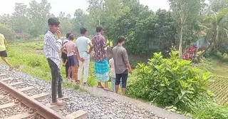 টাঙ্গাইলে ট্রেন ও বাসের ছাদ থেকে পড়ে নিহত দুই