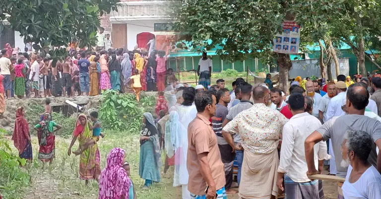 পানিতে ডুবে দুই যুবকের মুত্যুর ঘটনায় এলাকাবাসীর অবস্থান