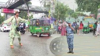 সড়কে শৃঙ্খলা ফেরাতে প্রথম ধাপে যুক্ত হচ্ছে ৩শ' শিক্ষার্থী, পাবে সম্মানী