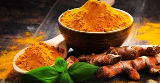 কাঁচা হলুদের ব্যবহার, উপকারিতা ও সম্ভাব্য ক্ষতি