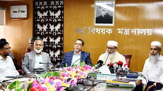 সংখ্যালঘু সম্প্রদায়ের পাশে ধর্ম মন্ত্রণালয় সবসময় আছে: ধর্ম উপদেষ্টা