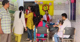 হামের মাঝেই শিশু টিকায় সংকট; সিরিঞ্জের অভাবে বন্ধ কার্যক্রম