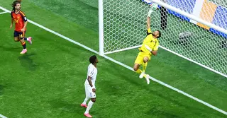 নব্বই মিনিটেই বদলে গেল ভজিনহার জীবন!