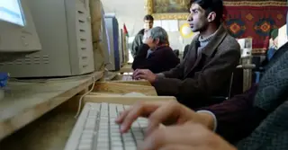 ৪৮ ঘণ্টার বন্ধের পর আফগানিস্তানে ইন্টারনেট সেবা চালু