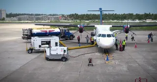 পাম্পের কর্মী দিয়ে বিমানের রিফুয়েলিং: এভিয়েশন খাতকে ঝুঁকির মুখে ফেলার অভিযোগ