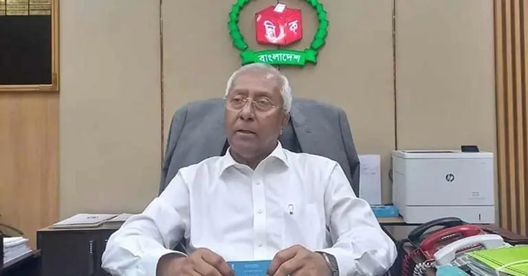নির্বাচন কমিশনের সিনিয়র সচিব আখতার আহমেদ