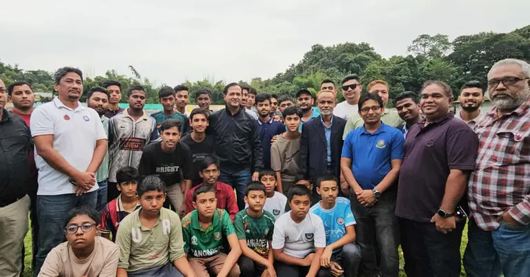 আসিফ আকবরের বান্দরবান স্টেডিয়াম পরিদর্শন