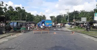 আসন পুনর্বহালের দাবিতে বাগেরহাটে সকাল-সন্ধ্যা হরতাল