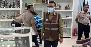 গুলশানে ডিএনসির যৌথ অভিযান: মদ-বিয়ার সংরক্ষণে অনিয়মের অভিযোগে সিলগালা ওয়্যারহাউজ