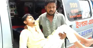 বরিশালে ছাত্রশিবির ও ছাত্রদলের সংঘর্ষে আহত ১৫