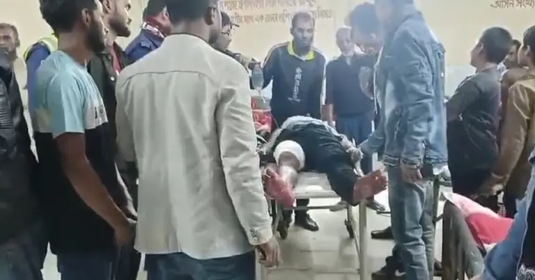 যুবক গুলিবিদ্ধ