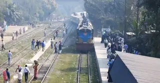 ব্রাহ্মণবাড়িয়া রেলস্টেশন: রাজস্ব দিলেও সেবা নেই, টিকিট জালিয়াতি আর অব্যবস্থাপনায় অতিষ্ঠ জনজীবন