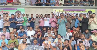 ইশরাককে শপথ পড়ানোর দাবিতে ফের নগর ভবনে বিক্ষোভ, স্থবির নাগরিক সেবা