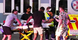 বন্ডাই সৈকতে হামলা: মাছ ধরার কথা বলে বেরিয়েছিলেন অভিযুক্ত বাবা ছেলে