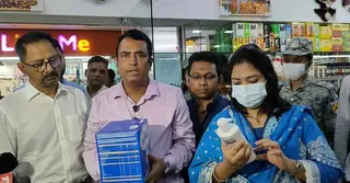 বসুন্ধরায় নিম্নমানের শিশু খাদ্য ও কসমেটিক বিক্রির অভিযোগে ২ প্রতিষ্ঠানকে জরিমানা