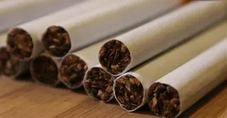 নিম্নস্তরে ফের বাড়লো সিগারেটের দাম