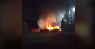 পতেঙ্গায় বাসে অগ্নিসংযোগ