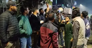 হাদির মৃত্যুতে চট্টগ্রামে বিক্ষোভ, ভারতীয় সহকারী-হাইকমিশনের বাসভবন ও কার্যালয়ে নিরাপত্তা জোরদার