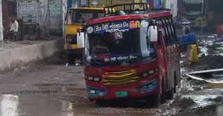 সংস্কারহীন ২ বছর: চট্টগ্রামের গুরুত্বপূর্ণ সড়কে যাত্রী দুর্ভোগ চরমে