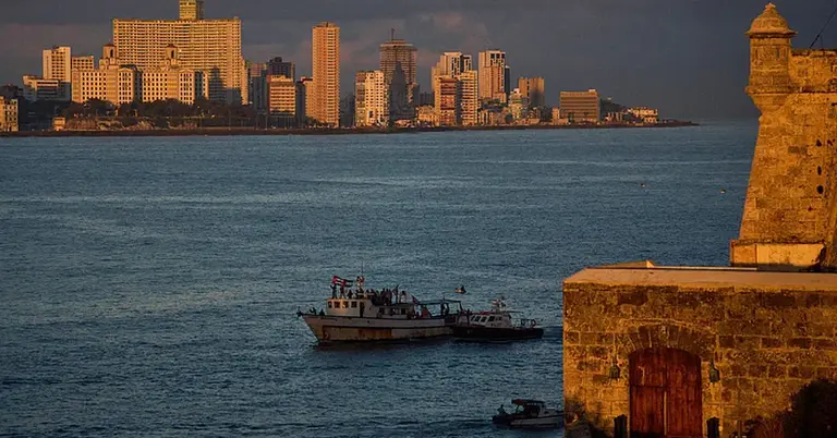 সাহায্যকারী জাহাজ