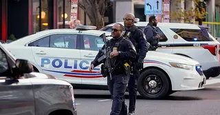 হোয়াইট হাউজ করেসপন্ডেন্টস ডিনারে গুলি: আহত ১, নিরাপদে আছেন ট্রাম্প