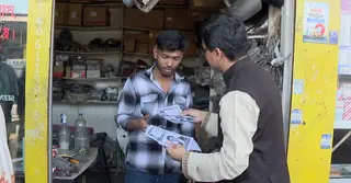 রাজধানীতে নির্বাচনি আমেজ: অভিযোগ-পাল্টা অভিযোগের মাঝেও সরগরম ঢাকা