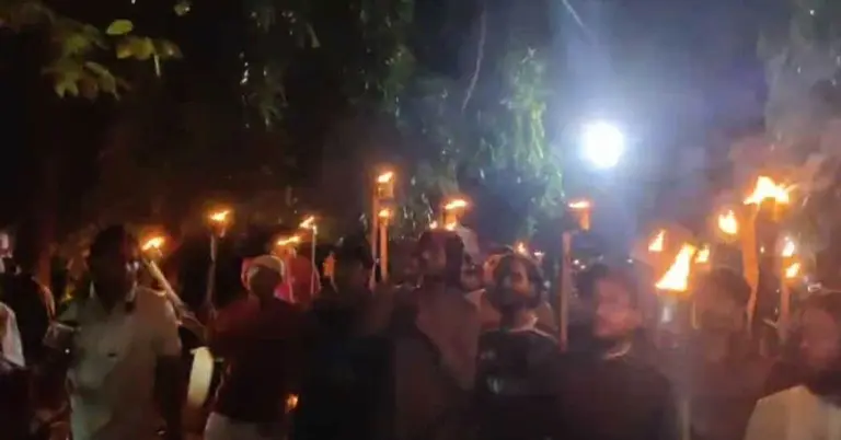 শিক্ষার্থীদের মশাল মিছিল