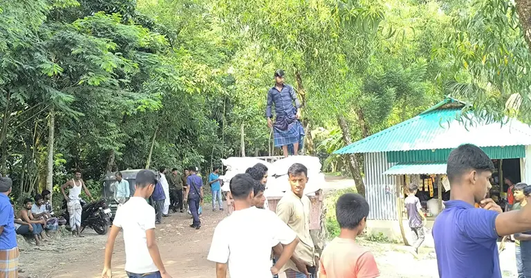 ইউরিয়া সার জব্দ