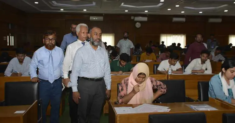 পবিপ্রবিতে কৃষি গুচ্ছের ভর্তি পরীক্ষা অনুষ্ঠিত