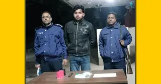 ফরিদপুরে ককটেল ও বিস্ফোরক দ্রব্যসহ যুবক গ্রেপ্তার