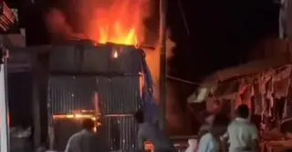 ভাঙ্গায় অগ্নিকাণ্ডে ৪ দোকান পুড়ে ছাই