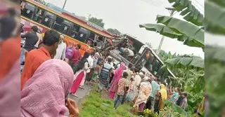 ঢাকা-খুলনা মহাসড়কে দুই বাসের মুখোমুখি সংঘর্ষে নিহত ৩