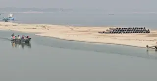 বিপর্যস্ত ফরিদপুরের একমাত্র নদীবন্দর, রপ্তানিতে পড়ছে বিশাল প্রভাব